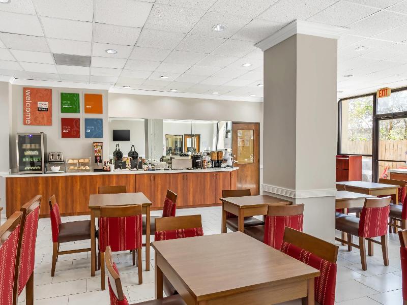 Comfort Suites Bush Intercontinental Airport image