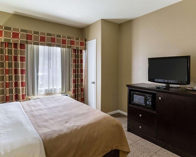 Quality Suites Houston Nw Cy-Fair image