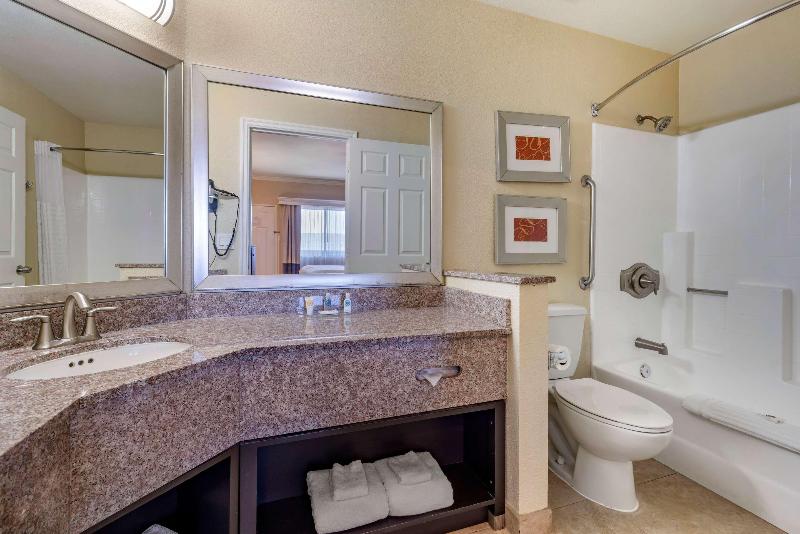Comfort Suites Huntington Beach image