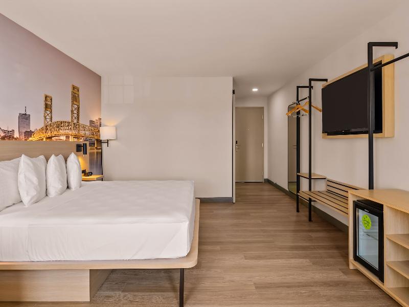 B&B Hotel Jacksonville Airport image