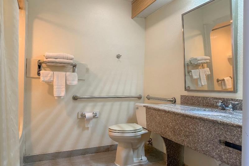 Classic Inn By Oyo I- 240 Near Memphis Airport image