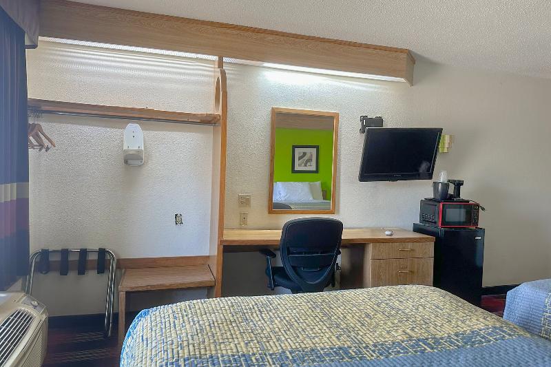 Classic Inn By Oyo I- 240 Near Memphis Airport image