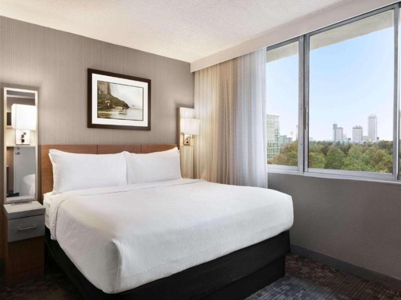Wyndham Garden at Niagara Falls image