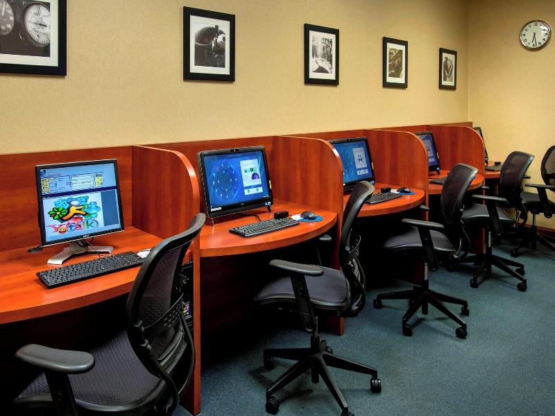 Newark Liberty International Airport Marriott image