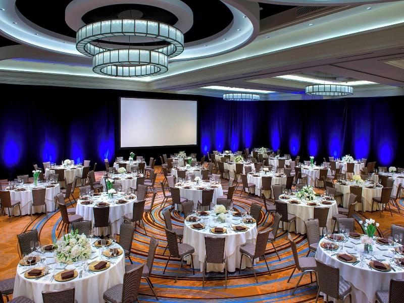 Newark Liberty International Airport Marriott image