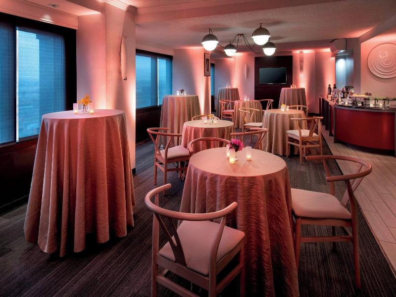 Newark Liberty International Airport Marriott image