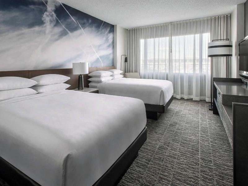 Newark Liberty International Airport Marriott image