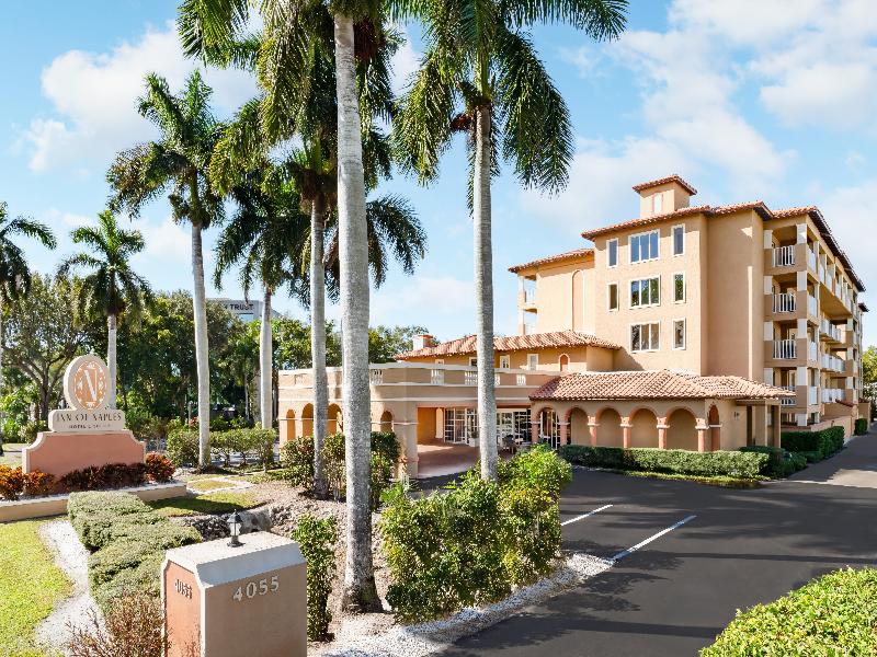 Inn of Naples, Tapestry Collection by Hilton image