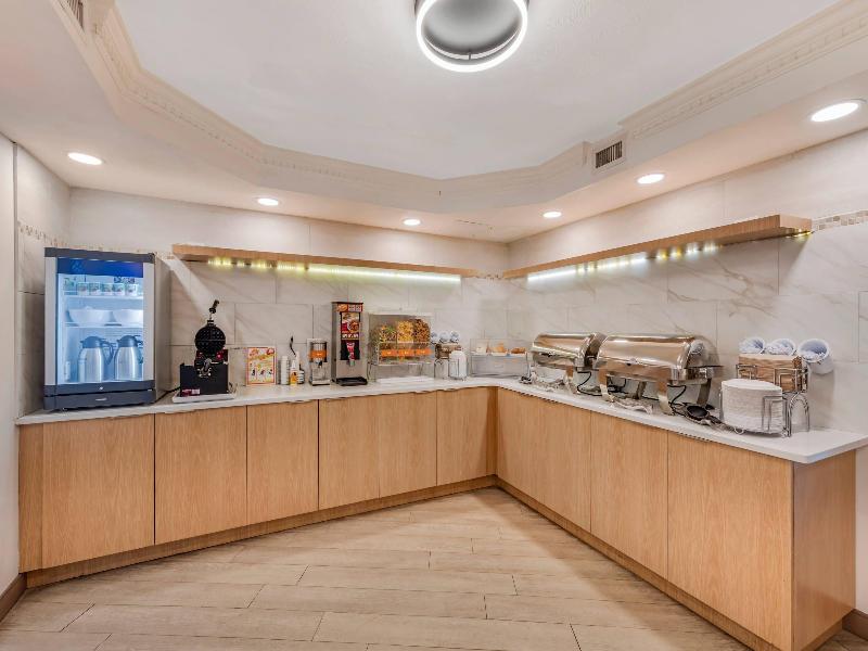 Quality Inn Oceanfront image