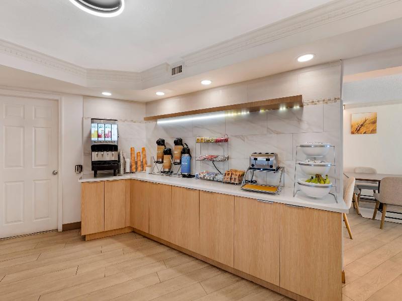 Quality Inn Oceanfront image