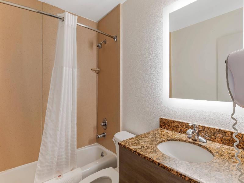 Quality Inn Oceanfront image