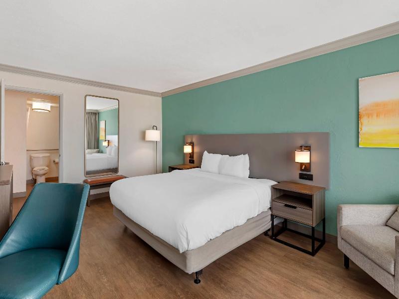 Quality Inn Oceanfront image