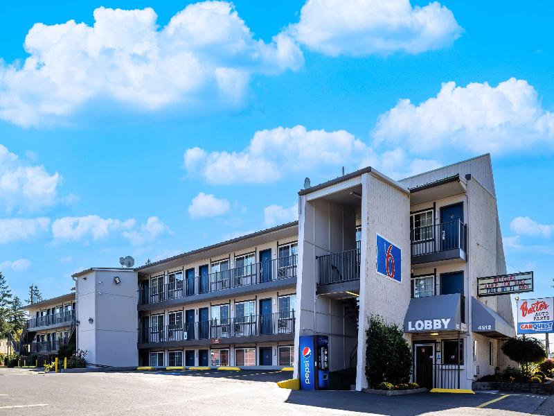 Econo Lodge Portland - I-205 image