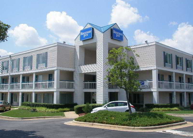 Econo Lodge Inn AND Suites Raleigh