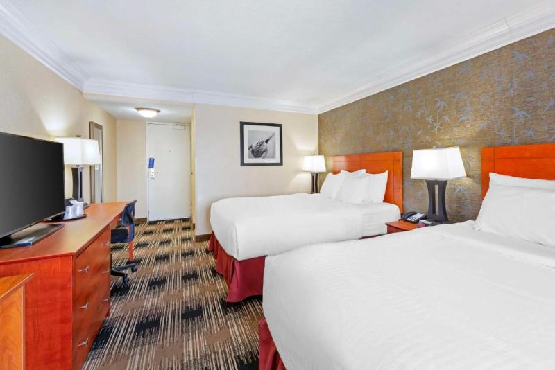 Best Western The Inn at Rochester Airport image