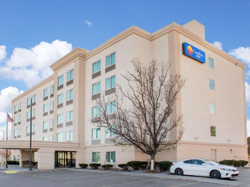 Comfort Inn West Rochester image