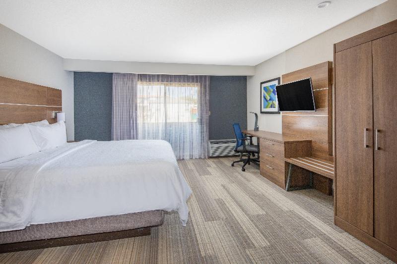 HOLIDAY INN EXPRESS SAN DIEGO AIRPORT-OLD TOWN
