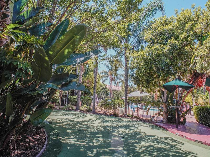 Uptown Oasis San Jose Airport image