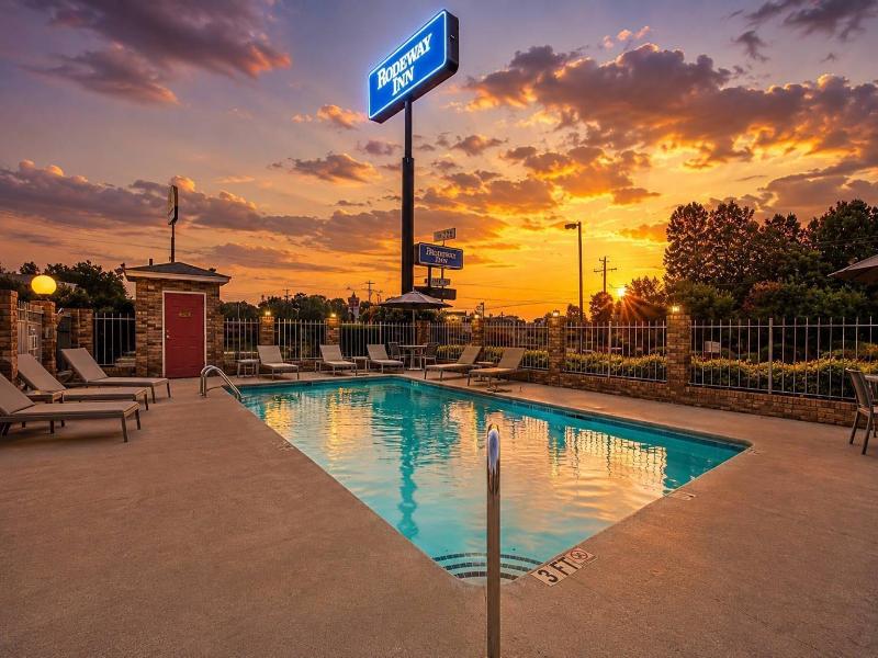 Rodeway Inn Expo Center image