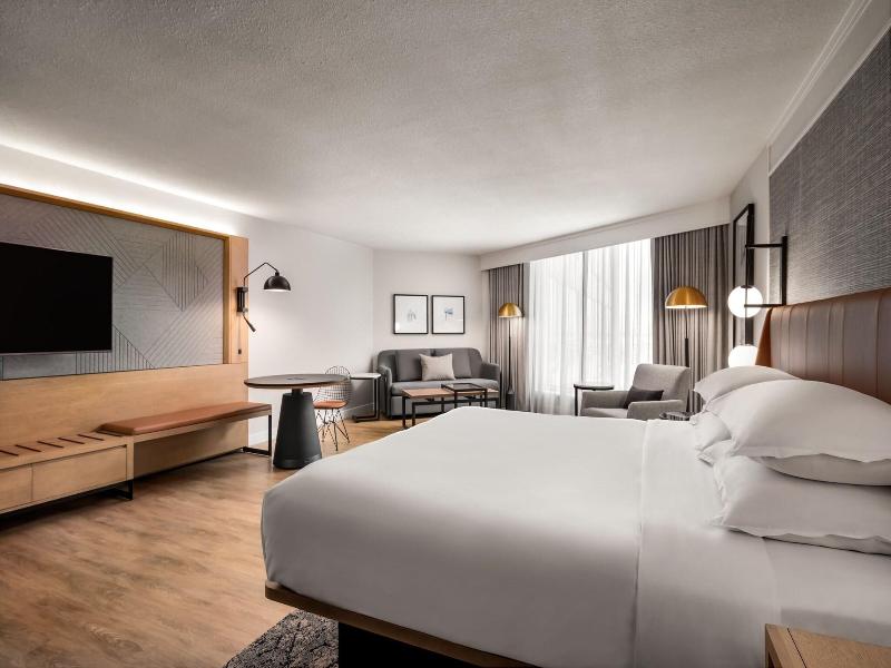 Sheraton Gateway Hotel in Toronto Int'l Airport image