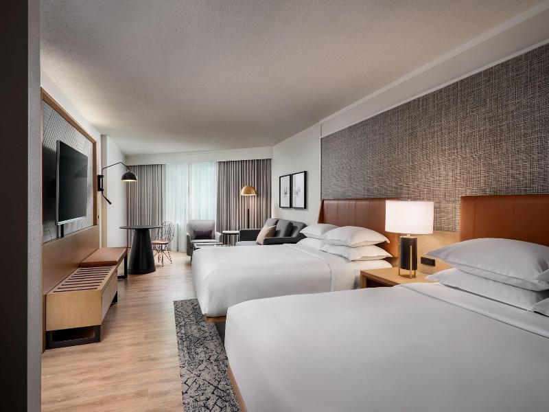 Sheraton Gateway Hotel in Toronto Int'l Airport image