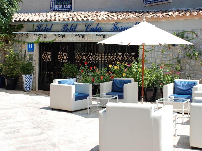 Petit Cala Fornells image