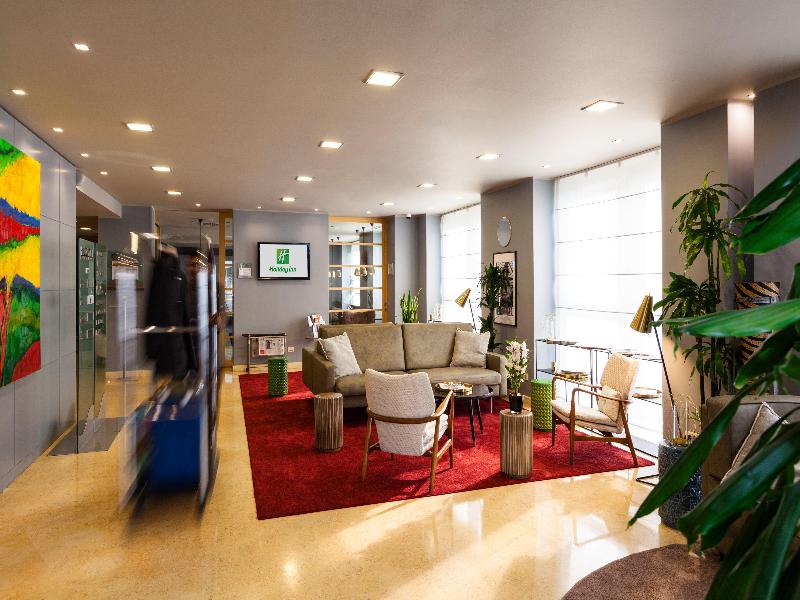 Holiday Inn Milan Garibaldi Station image