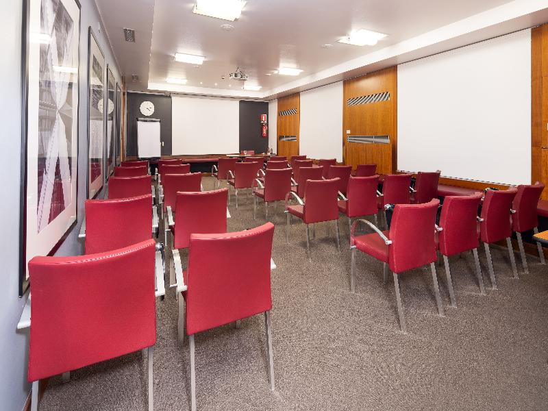 Holiday Inn Milan Garibaldi Station image