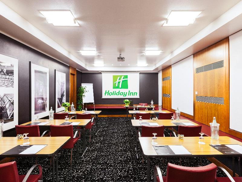Holiday Inn Milan Garibaldi Station image
