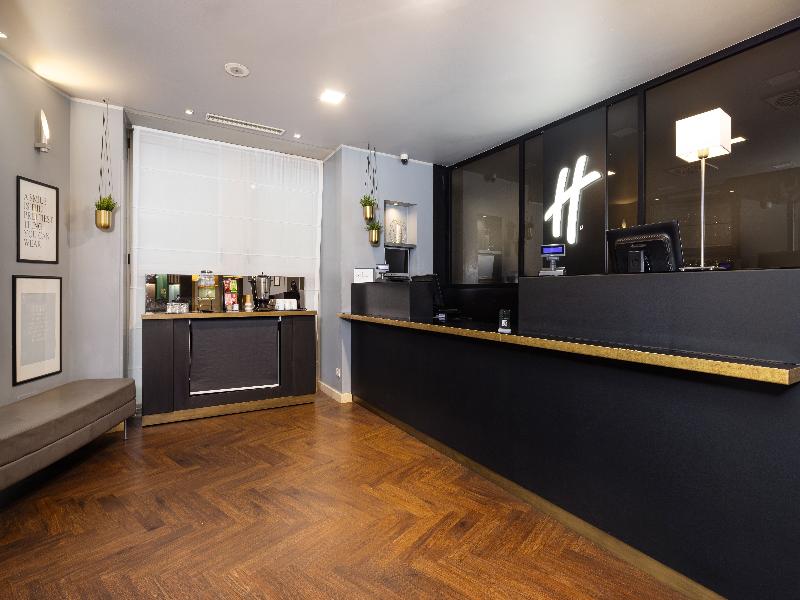 Holiday Inn Milan Garibaldi Station image