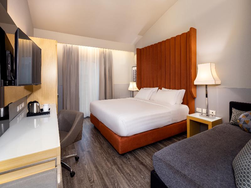Holiday Inn Milan Garibaldi Station image