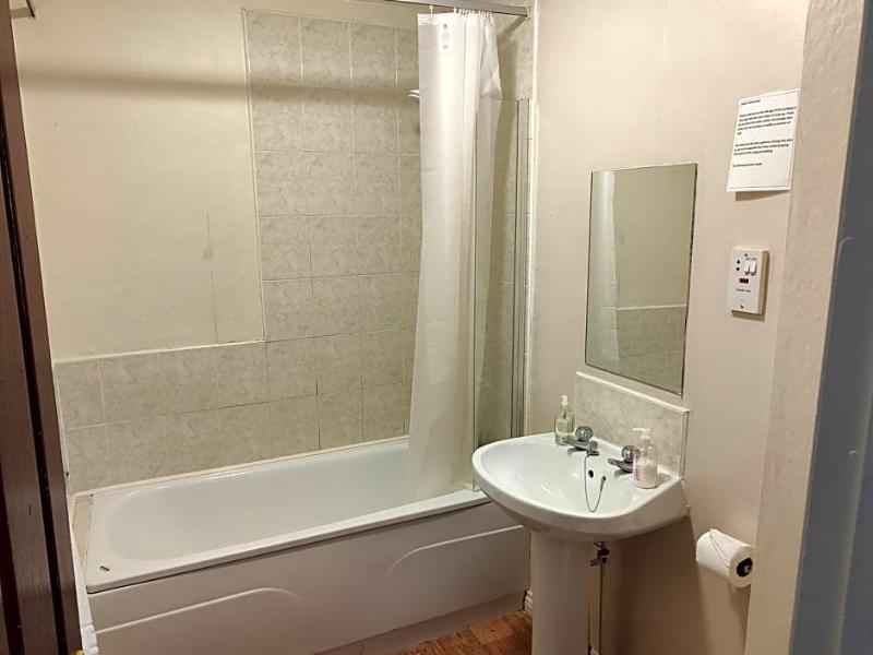 Richmond Hotel image