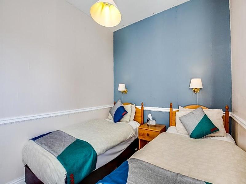 Richmond Hotel image