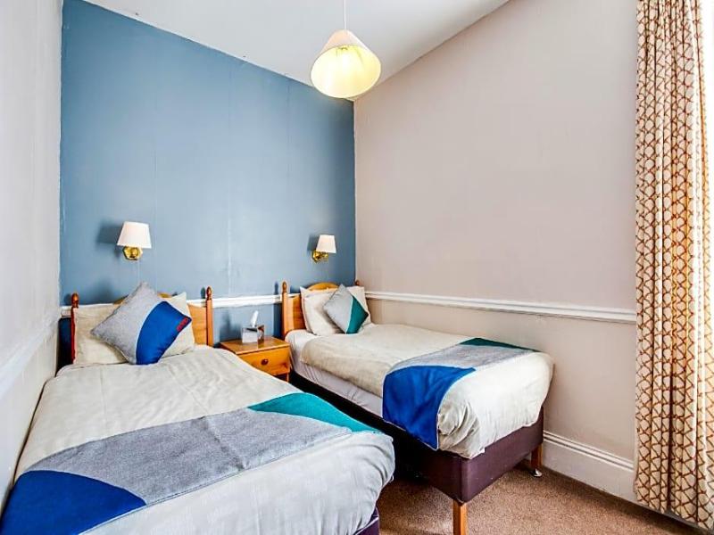 Richmond Hotel image