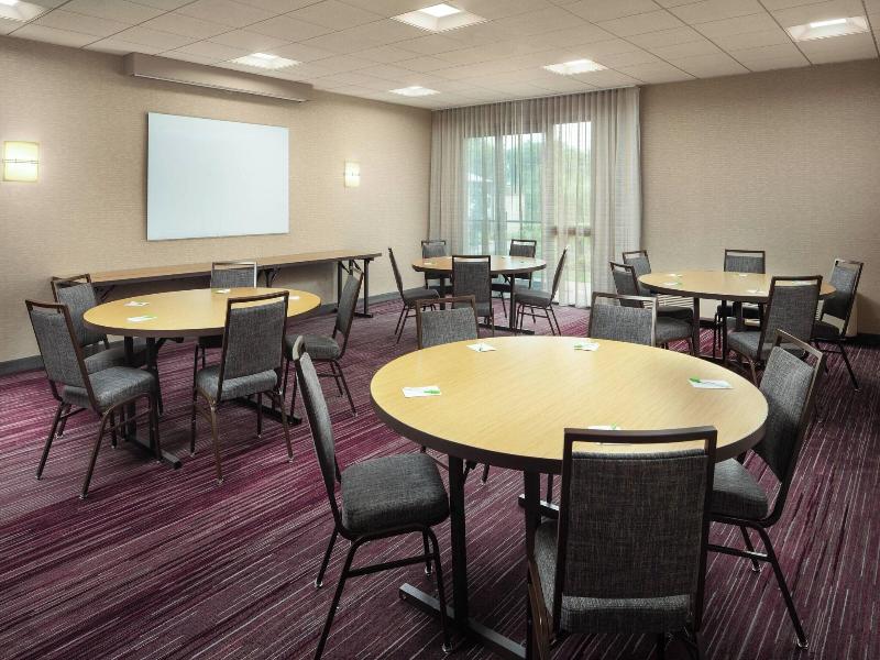 Courtyard By Marriott Santa Ana image