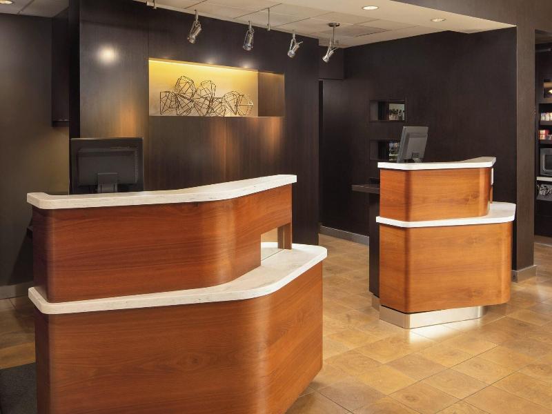 Courtyard By Marriott Santa Ana image