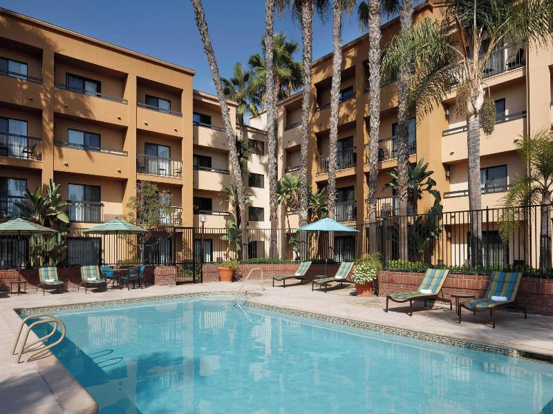 Courtyard By Marriott Santa Ana image