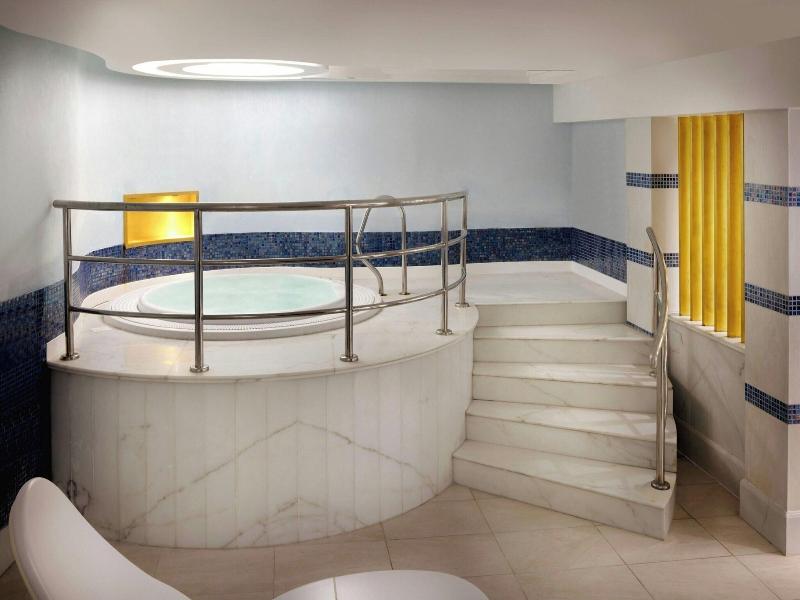Sheraton Oman image