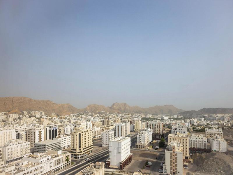 Sheraton Oman image