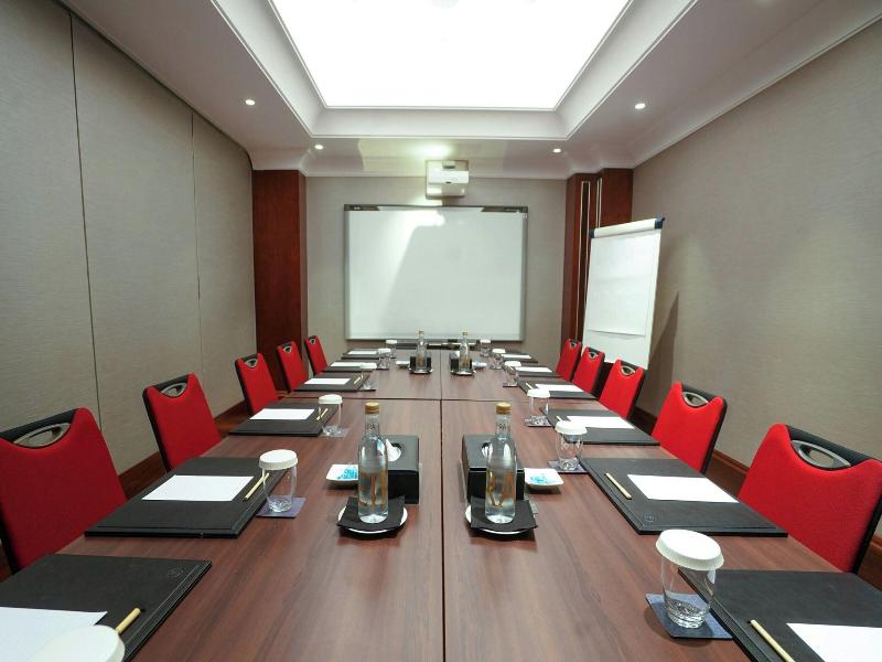 Sheraton Oman image