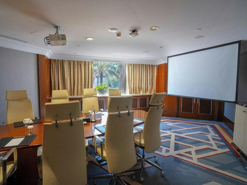 Sheraton Oman image