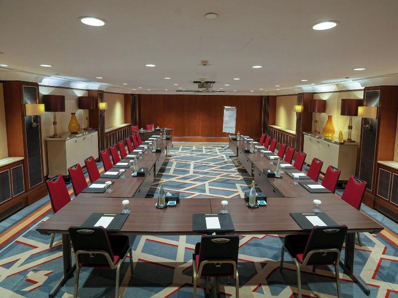 Sheraton Oman image
