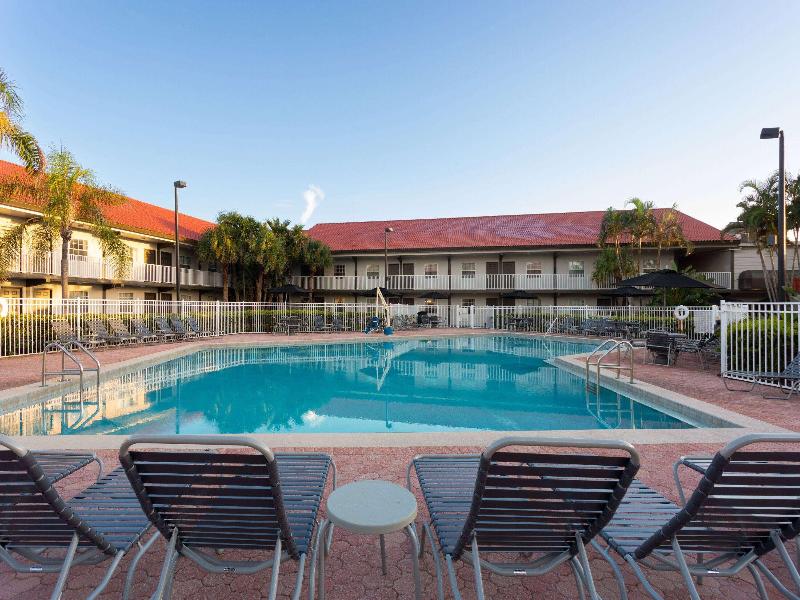 La Quinta Inn Cocoa Beach image