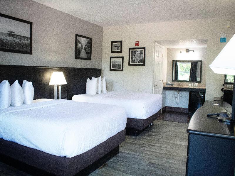 La Quinta Inn Cocoa Beach image