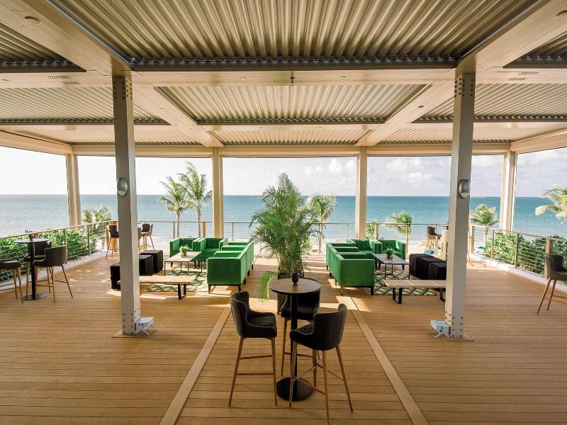 Courtyard Isla Verde Beach Resort image