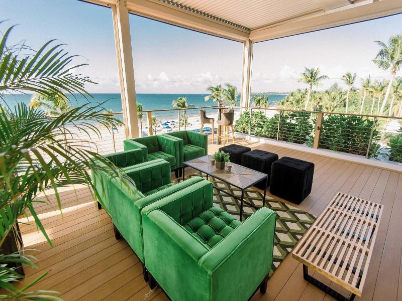 Courtyard Isla Verde Beach Resort image