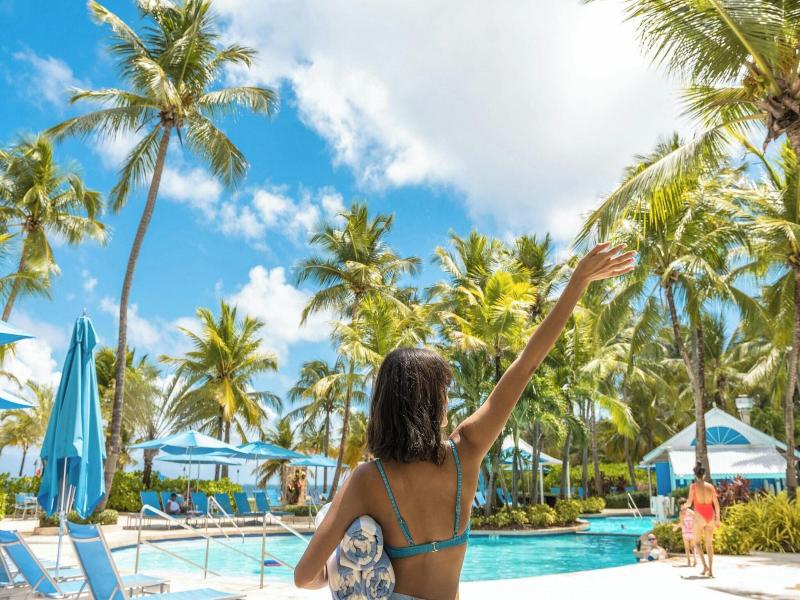Courtyard Isla Verde Beach Resort image
