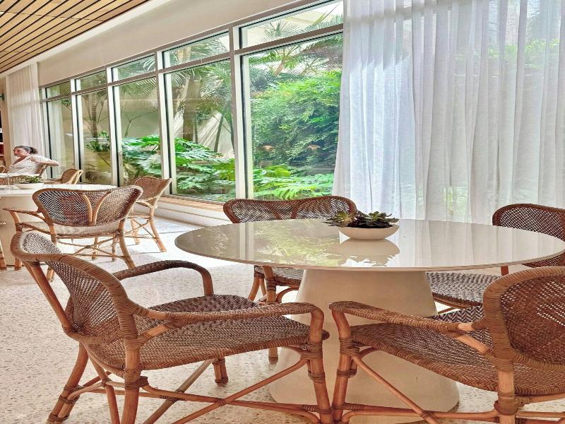 Courtyard Isla Verde Beach Resort image