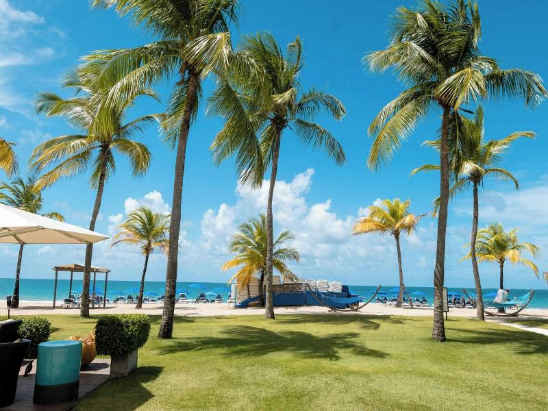 Courtyard Isla Verde Beach Resort image