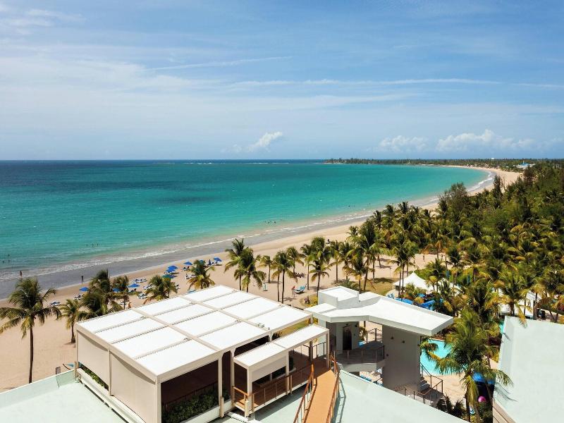 Courtyard Isla Verde Beach Resort image